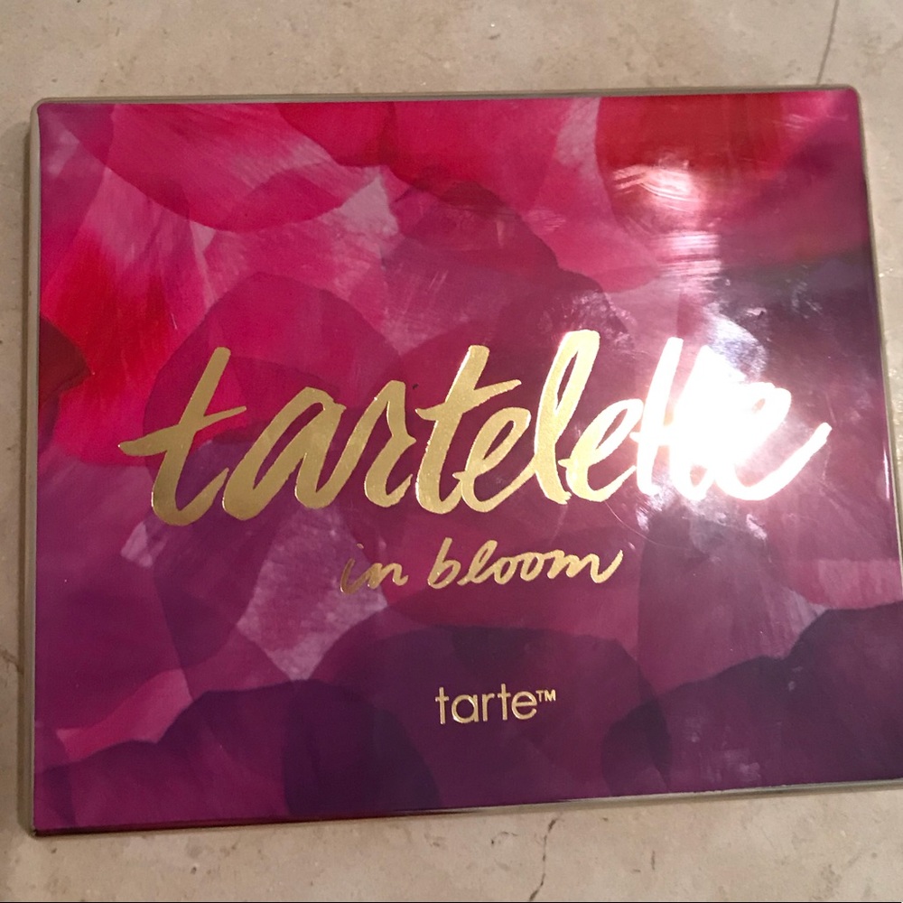 Tartelette in bloom palette. 💄